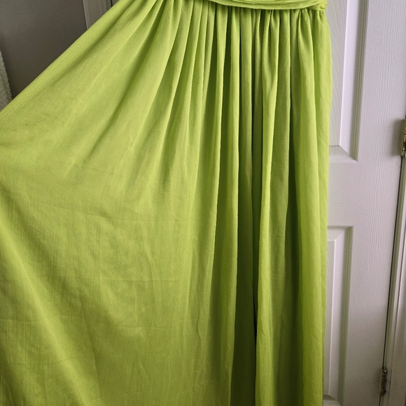 Miss Circle Valley Of Angels Lime Chiffon Pleated High Slit Maxi Dress - Picture 7 of 12